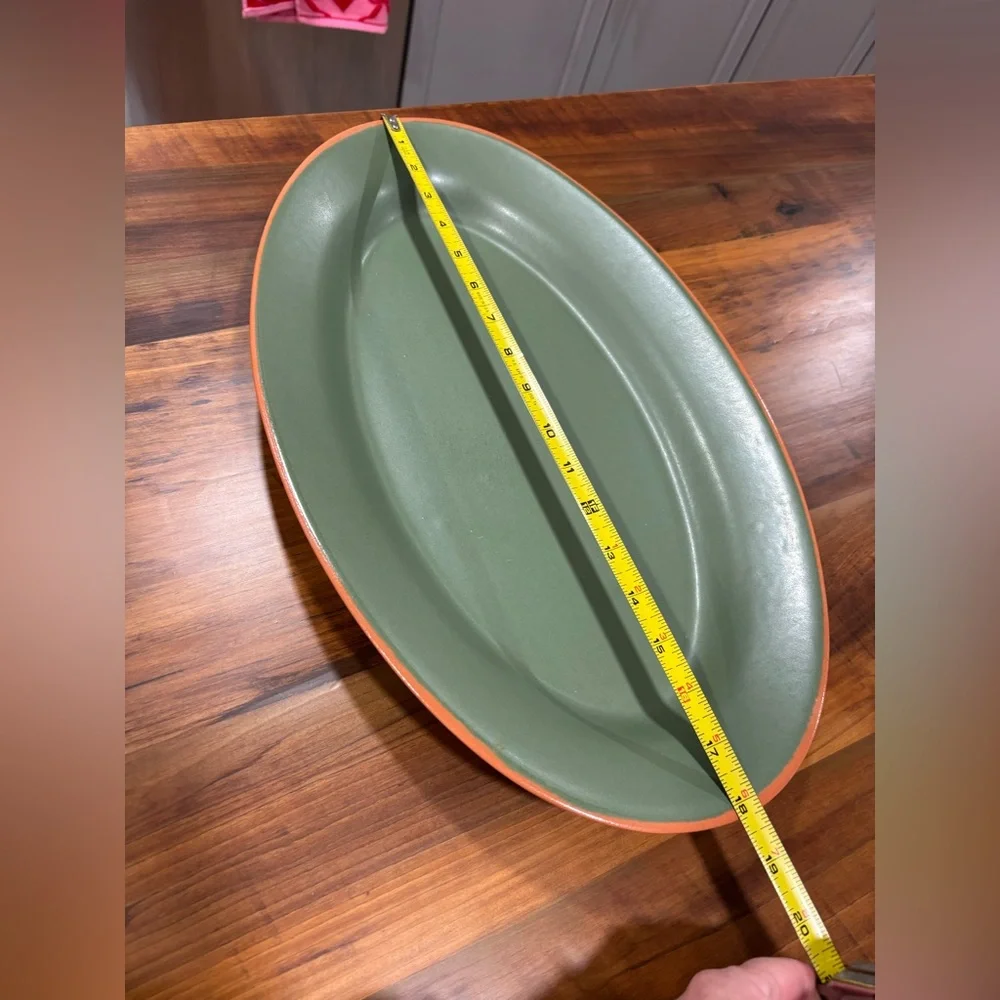 Casa Verde Terra Cotta WSP 18” Oval Serving Platter  - Green Terracotta